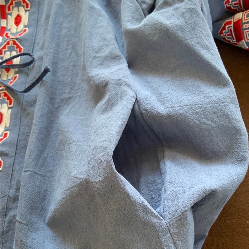 NWT RD & Koko Blue Embroidered Boho Peasant Blouse Size L